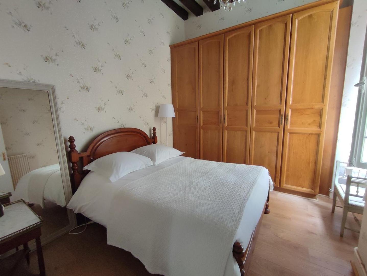 Apartament Le Gite De La Cathedrale Chartres Zewnętrze zdjęcie