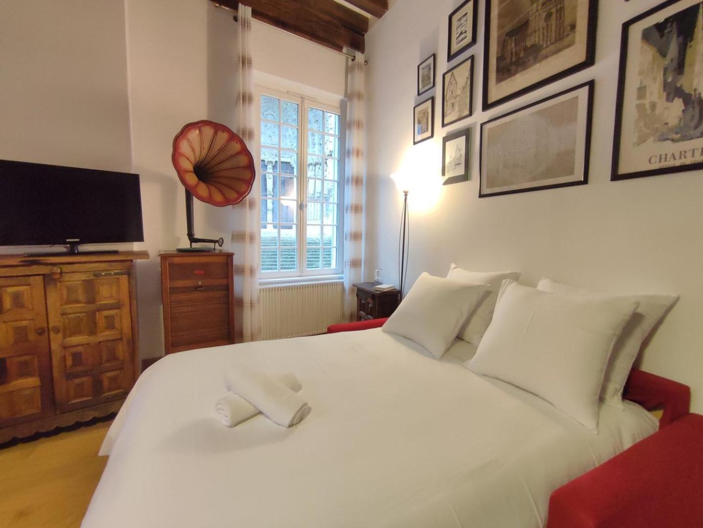 Apartament Le Gite De La Cathedrale Chartres Zewnętrze zdjęcie